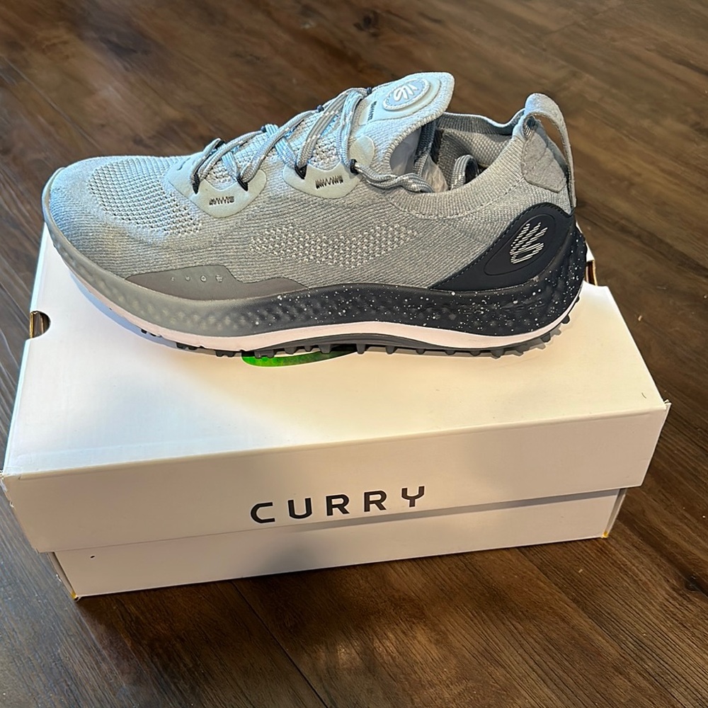 Under Armour Charged Curry Spikeless Golf Shoe